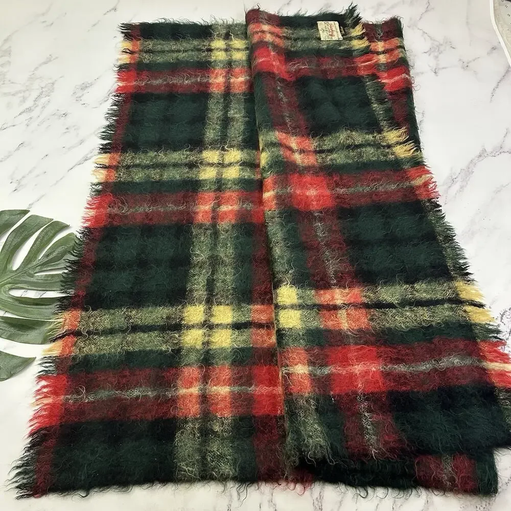 Holyrood Vintage 60s Mohair Throw Blanket Red Green Plaid Scotland 52x62 in